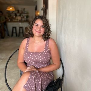 Meet your Posher, Devin